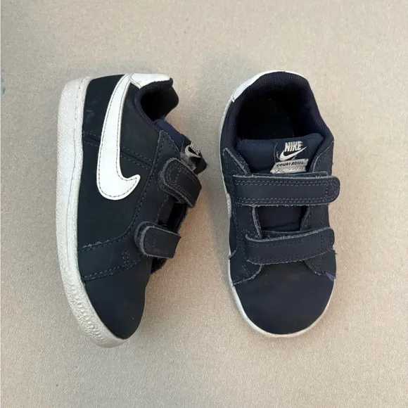 Nike Court Royal Velcro Sneakers - Picture 6 of 8